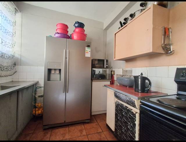 1 BEDROOM FLAT FOR SALE IN VEREENIGING CENTRAL